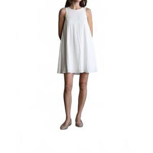 NEW ELLE GREY simplicity crew dress in white